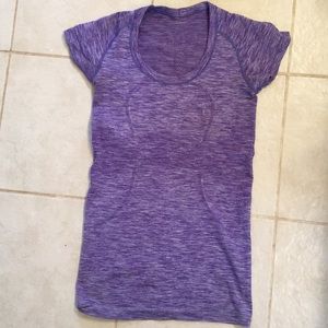 Swiftly tech lululemon crew shirt